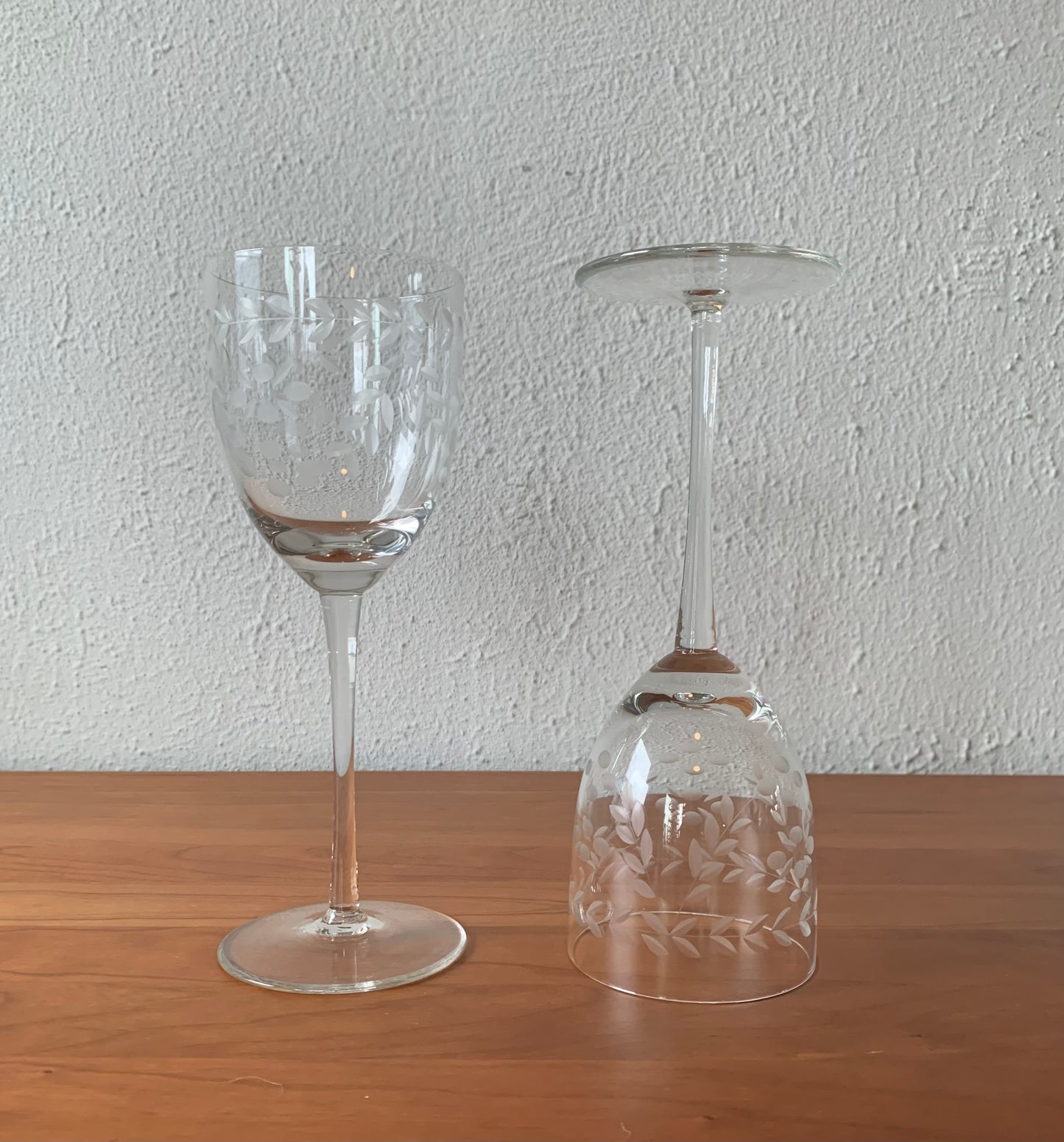 Clear Etched Wine Glass