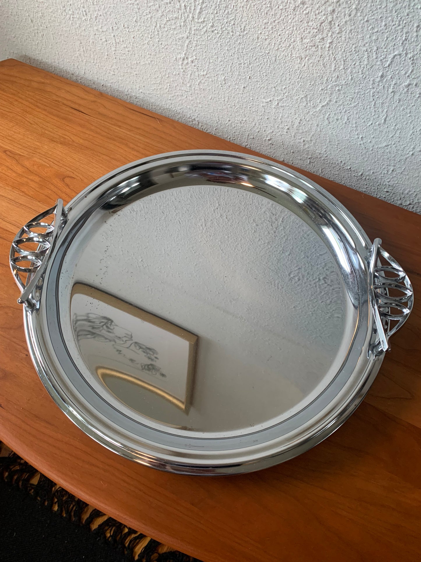 Milbern Silver Round Tray with Handles