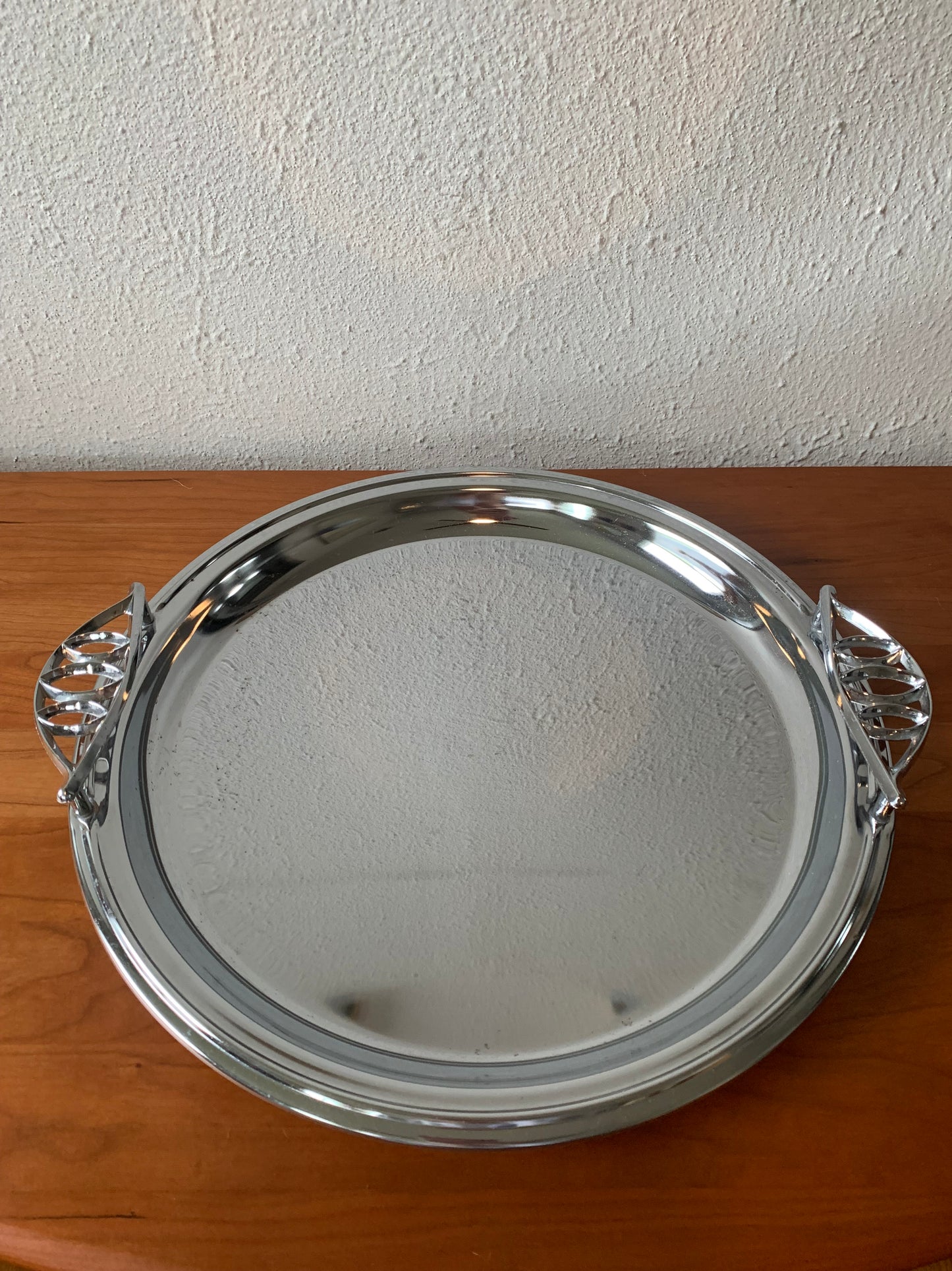 Milbern Silver Round Tray with Handles